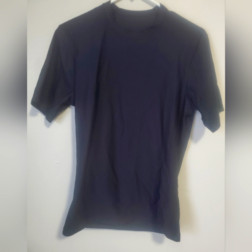 Lululemon Athletica Men's compression shirt black size small